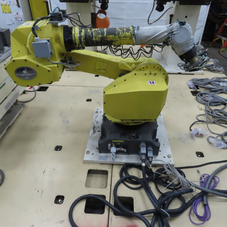 2017 Dan Technology Dual Station Robotic Polishing Cell Fanuc M-710iC/50