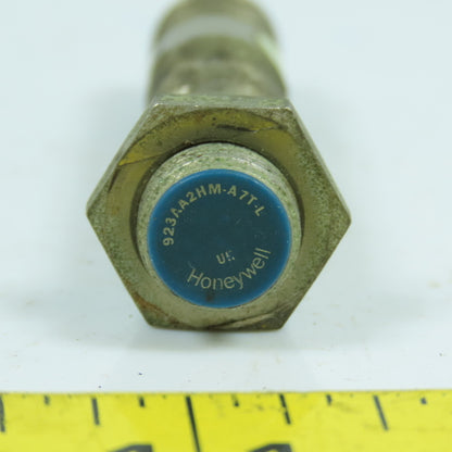 Honeywell 923AA2HM-A7T-L Threaded Barrel Proximity Sensor