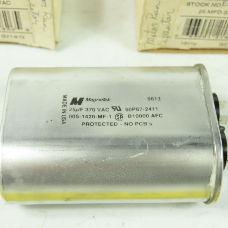 Magnetek 005-1420-MF-1 2411 Capacitor 370VAC 25uF 60P67-2411 Lot Of 2