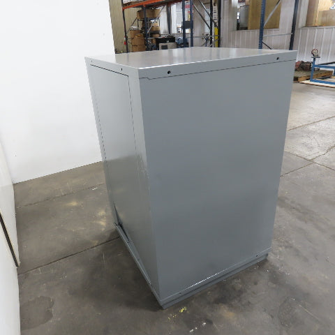 Equipto 30" x 28" x 44"Tall 8 Drawer Industrial Small Parts Tool Storage Cabinet