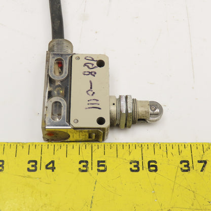 Omron D4E-1A23L2N Cam Roller Limit Switch 5A 125V