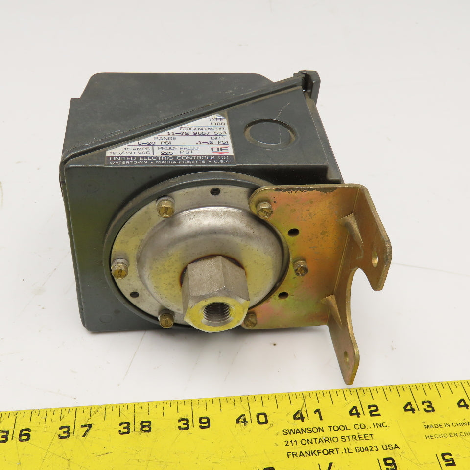 United Electric Controls J300 Pressure Switch 0-20PSI 125/250VAC 1/4" NPT