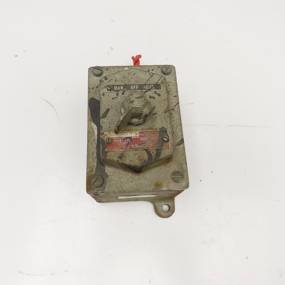 Allen Bradley 800-R3HA7 600V AC 550VDC Hazardous Location Hand Off Auto Switch
