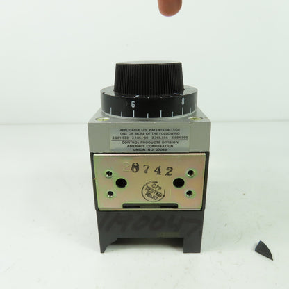 Agastat 7022VF Pneumatic Timing Relay 32VDC Coil 1-10 Min