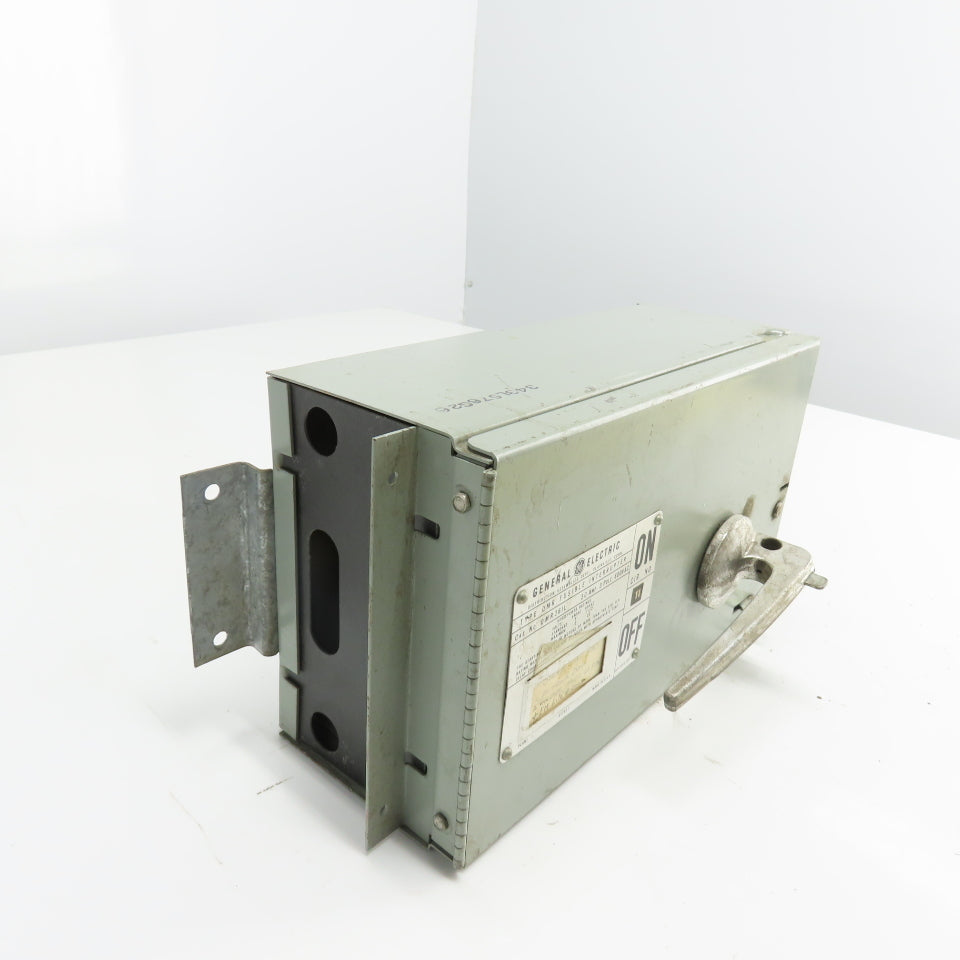 General Electric QMR36IL 30A Fusible Interrupter Switch 3 Pole 600VAC