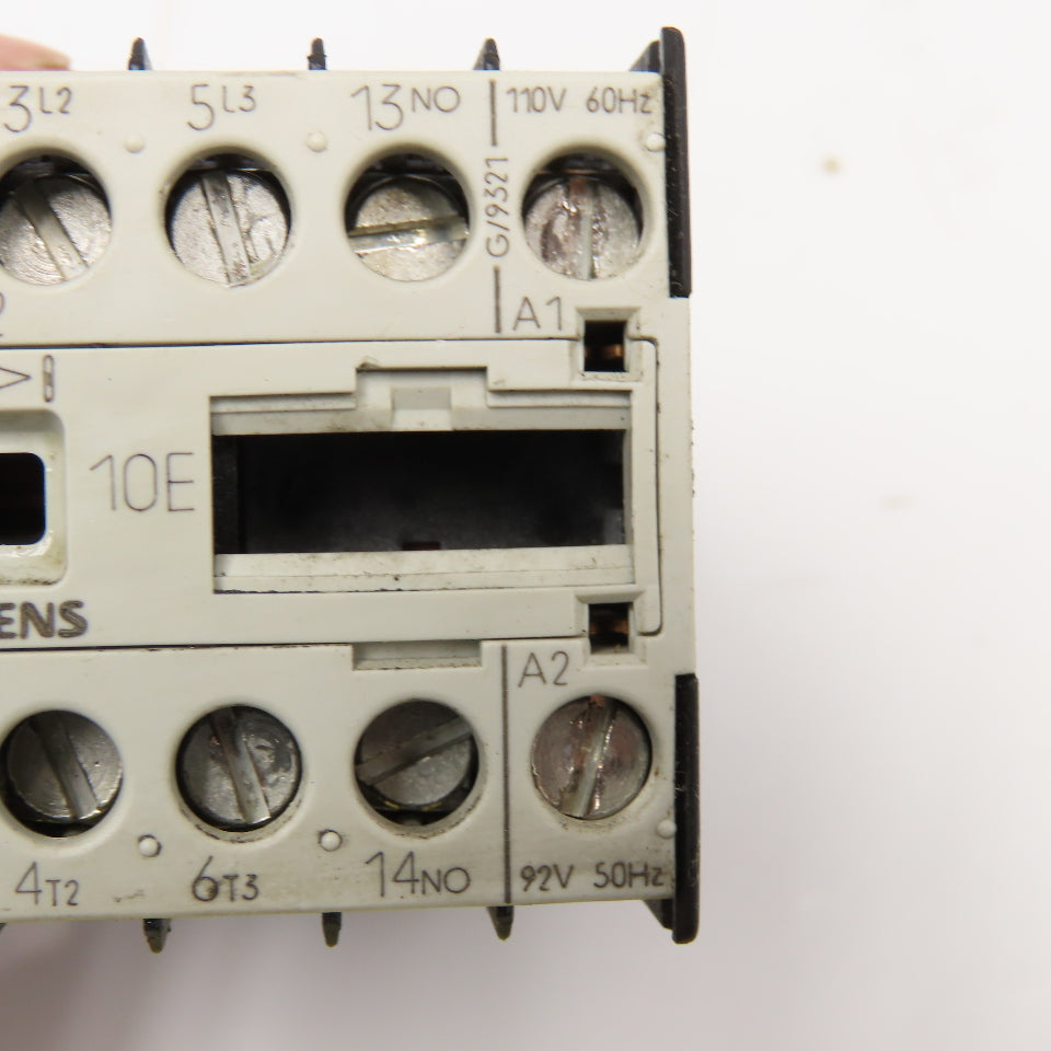 Siemens 3TF2010-0AG1 600VAC 16A 3Ph 5Hp Max Contactor Relay 110V Coil