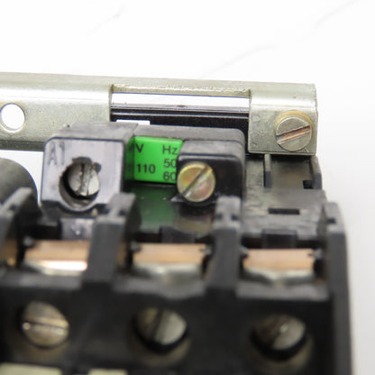 Siemens 3TB42 17-6E Reversing Contactor 600V 7.5Hp Max 6.3-10A Trip 110V Coil