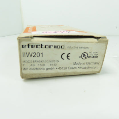 Efector IIW201 Inductive Sensor 4-Pin Male NEW
