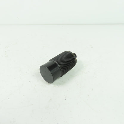 Efector IIW201 Inductive Sensor 4-Pin Male NEW