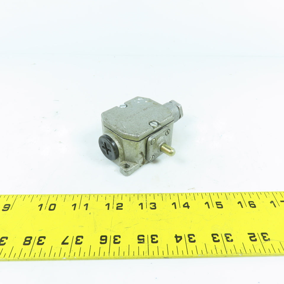 Robotron 06042715 Plunger Limit Switch TU 8/4990/057 500V 6A