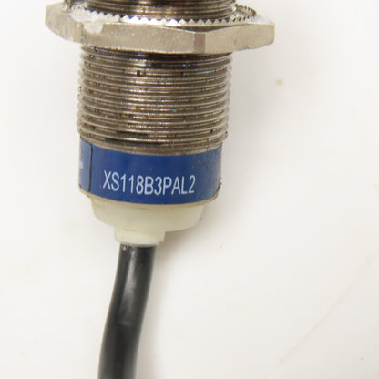 Telemecanique XS118B3PAL2 12-24V DC Proximity Sensor