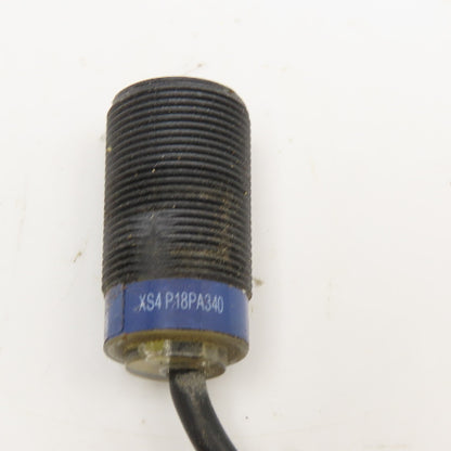 Telemecanique XS4P18PA340 12-24V DC Proximity Sensor With Bracket