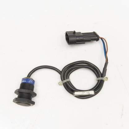 Telemecanique XS4P18PA340 12-24V DC Proximity Sensor