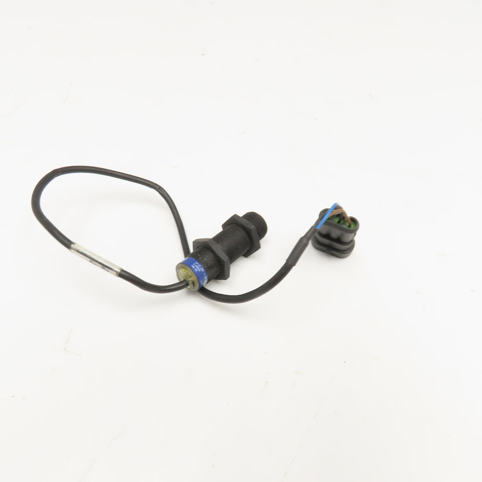 Telemecanique XS4P18PA370TF 12-48V DC Proximity Sensor