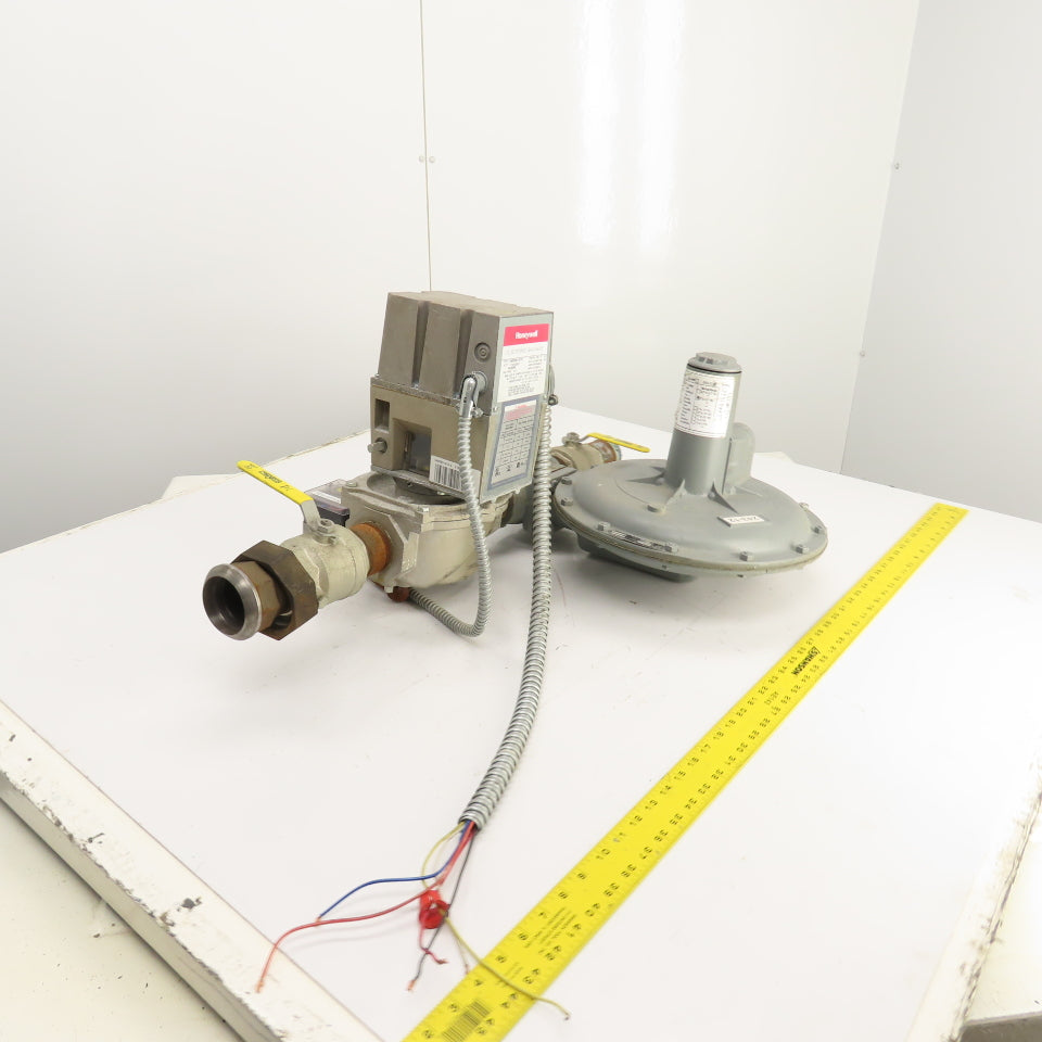 Honeywell V4055D 1019 120V G-LP Gas Valve Actuator W/ Sensus 243-12 Regulator