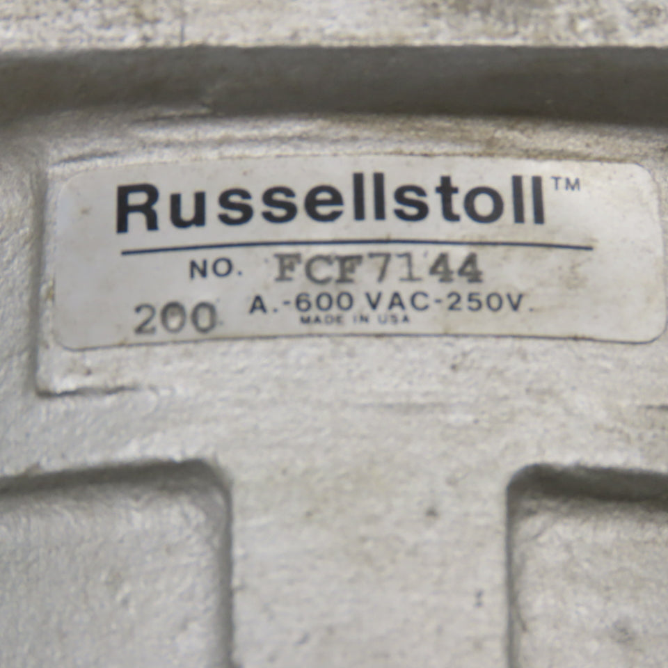 Russellstoll FCF7144 200a 600VAC 250VDC 3 Pole 4 Wire Female Receptacle