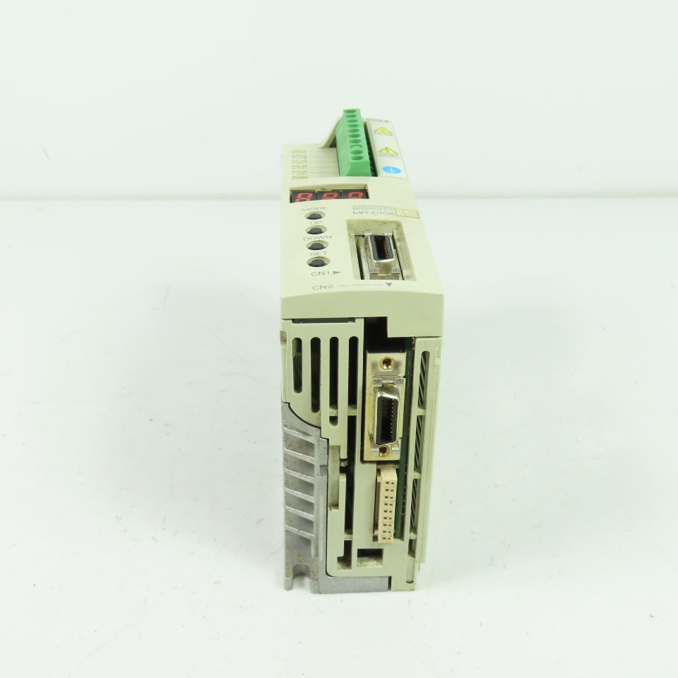 Mitsubishi MR-C10A-UE AC Servo Drive 100W Input: 1.5A 200-230V Output:170V 0.85A