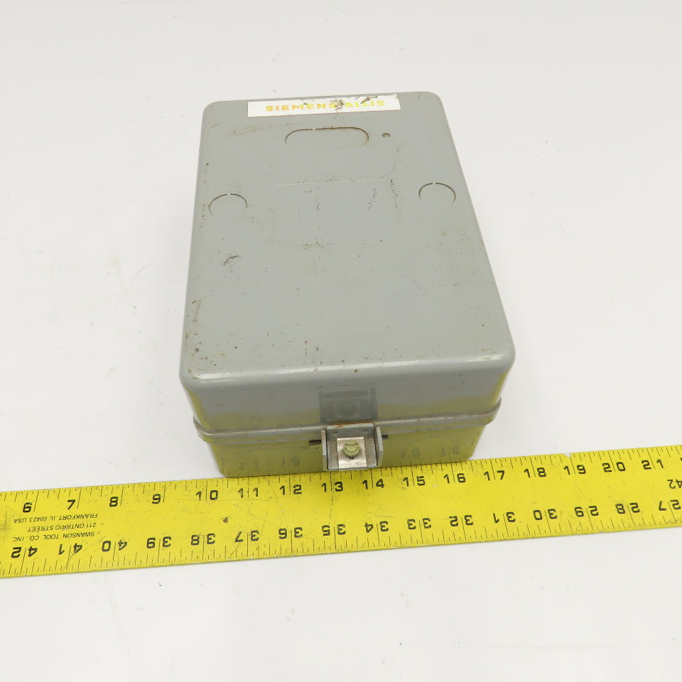 Siemens Allis CLA134C 480V Enclosed Lighting Contactor 30A Ballast 120V Coil NOS
