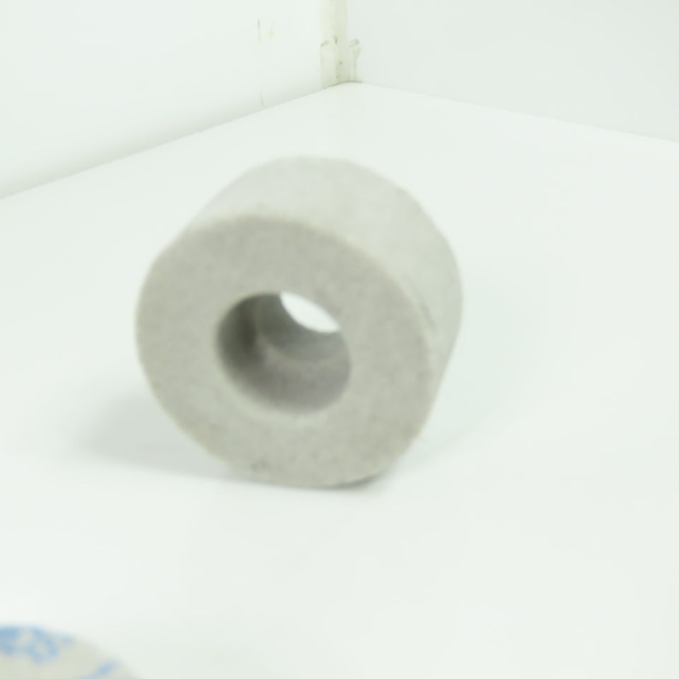 Norton 32A60-KV40 2" x 1" x 5/8" Grinding Wheel MOS 16235 Lot Of 14