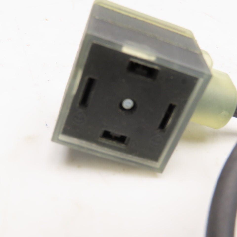 Lumberg VAD 1B-1-3 4A 24V AC/DC Solenoid Coil Power Cable 3M