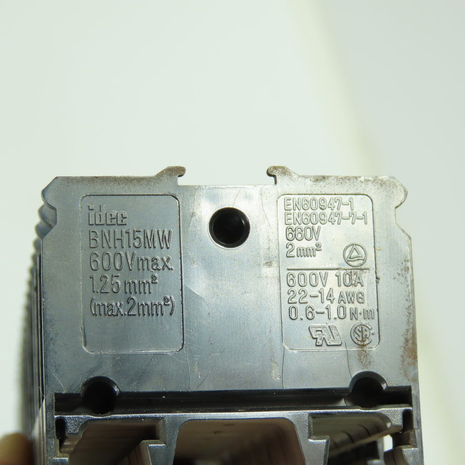Idec BNH15MW Din Rail Terminal Block 600V 10A 22-14AWG Lot Of 70