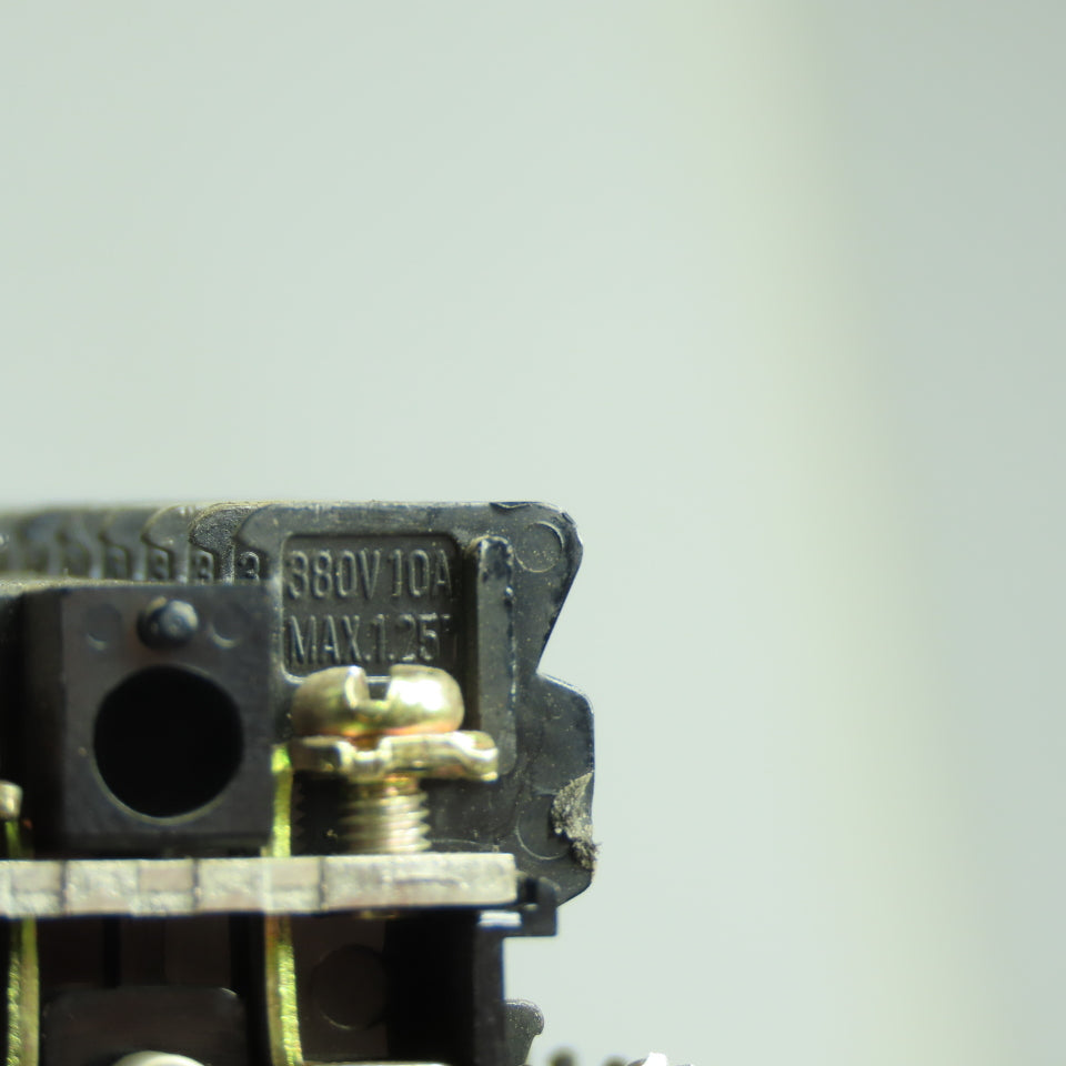 UK210 Din Rail Terminal Block 600V 10A 1.25" Max Lot Of 245