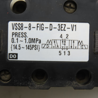SMC VSS8-8-FIG-D-3EZ-V1 5/3 Position Float Center Pneumatic Valve 21-26VDC Coil