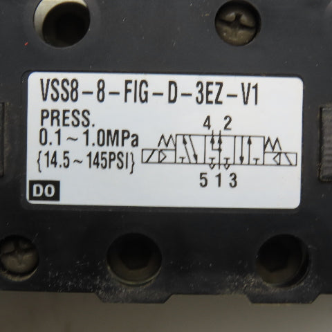 SMC VSS8-8-FIG-D-3EZ-V1 5/3 Position Float Center Pneumatic Valve 21-26VDC Coil