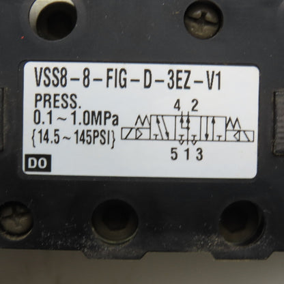 SMC VSS8-8-FIG-D-3EZ-V1 5/3 Position Float Center Pneumatic Valve 21-26VDC Coil