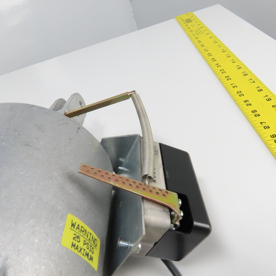 Johnson Controls D-3244-3 Damper Actuator 8-13PSI Spring 25PSIG Max