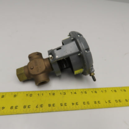 Johnson Controls V-3000-1 1/2" NPT Bronze 3 Way Air Switching Valve 25PSI
