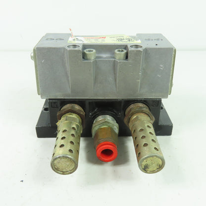 Norgren SXP9674-180-00 5/3 Way Pneumatic Solenoid Valve 1/2" NPT