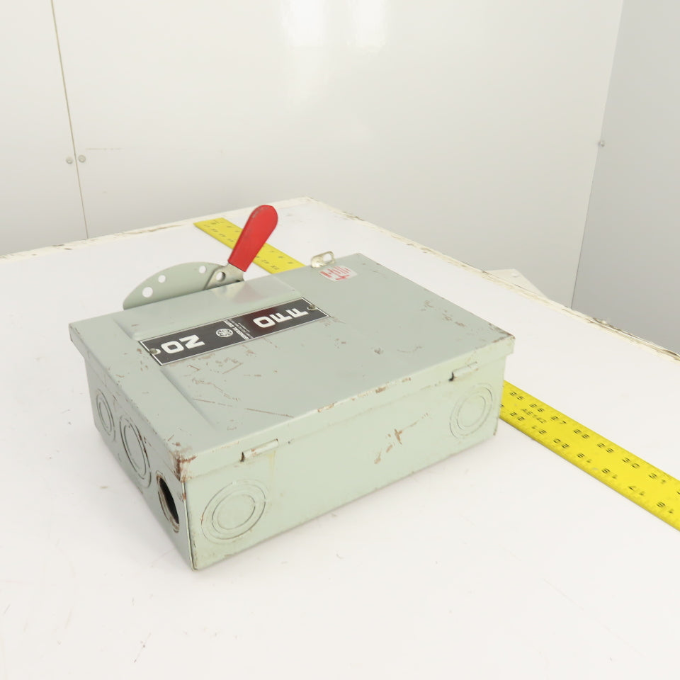 General Electric TG4322 60A 240V Fusible Safety Disconnect Switch 15HP 3-Pole