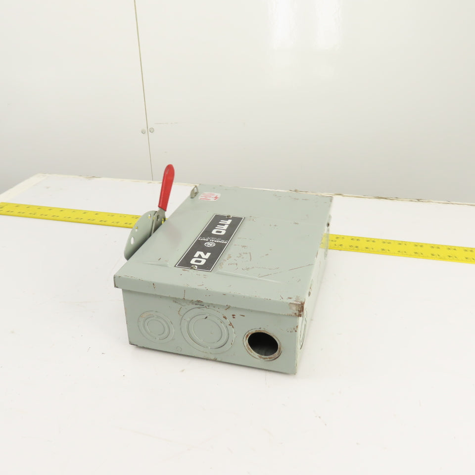 General Electric TG4322 60A 240V Fusible Safety Disconnect Switch 15HP 3-Pole
