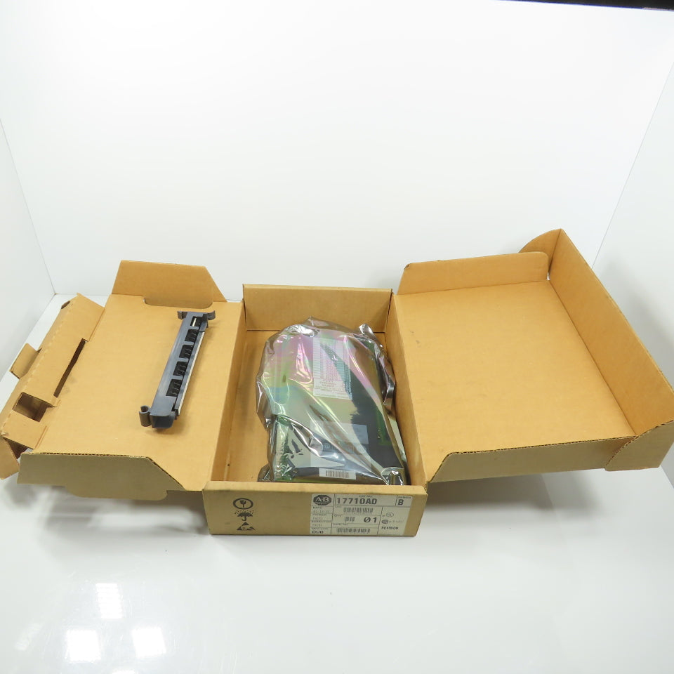 Allen Bradley 1771-OAD Ser B 12 To 120VAC Output Module (Very Clean W/ Box)