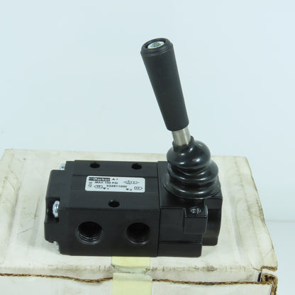 Parker 524811000 3-Way 2-Position Lever-Manual Return Air Valve 150PSI NEW