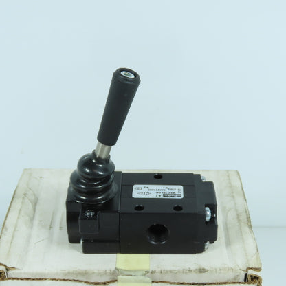 Parker 524811000 3-Way 2-Position Lever-Manual Return Air Valve 150PSI NEW