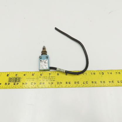 Telemecanique XCM F1035 Cam Roller Snap Action Limit Switch 500V