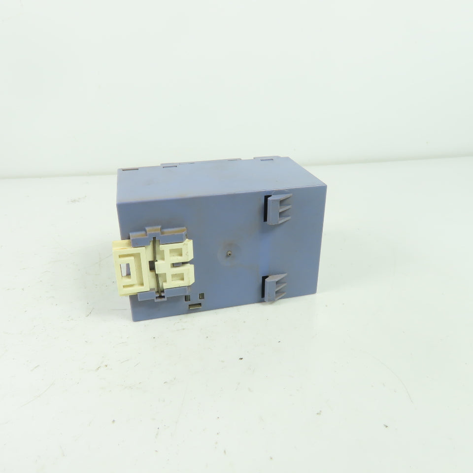 Selectron CTA702 10AF Sub D Serial Port Interface Device