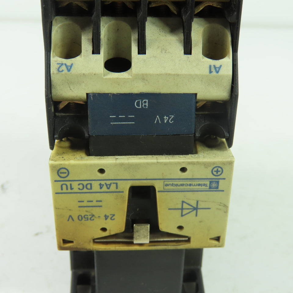 Telemecanique CA3 DN40 10A 600VAC Control Relay 24VDC Coil W/ LAD11