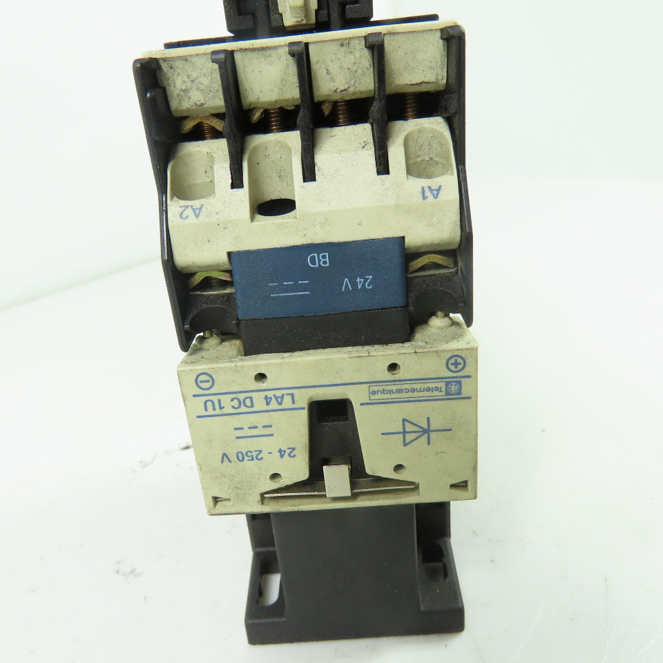 Telemecanique LP1 D1210 25A 600VAC Contactor 24VDC Coil W/ LAD11