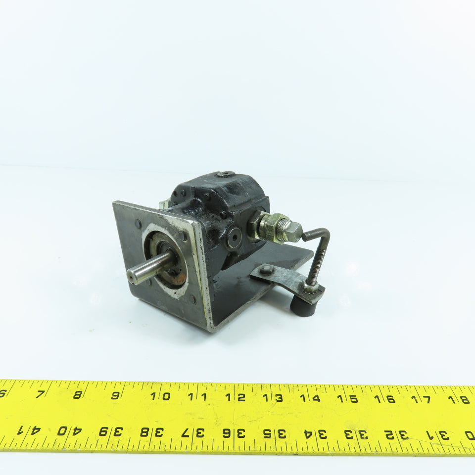 John S Barnes 4F653A Hydraulic Pump 1/2" Shaft