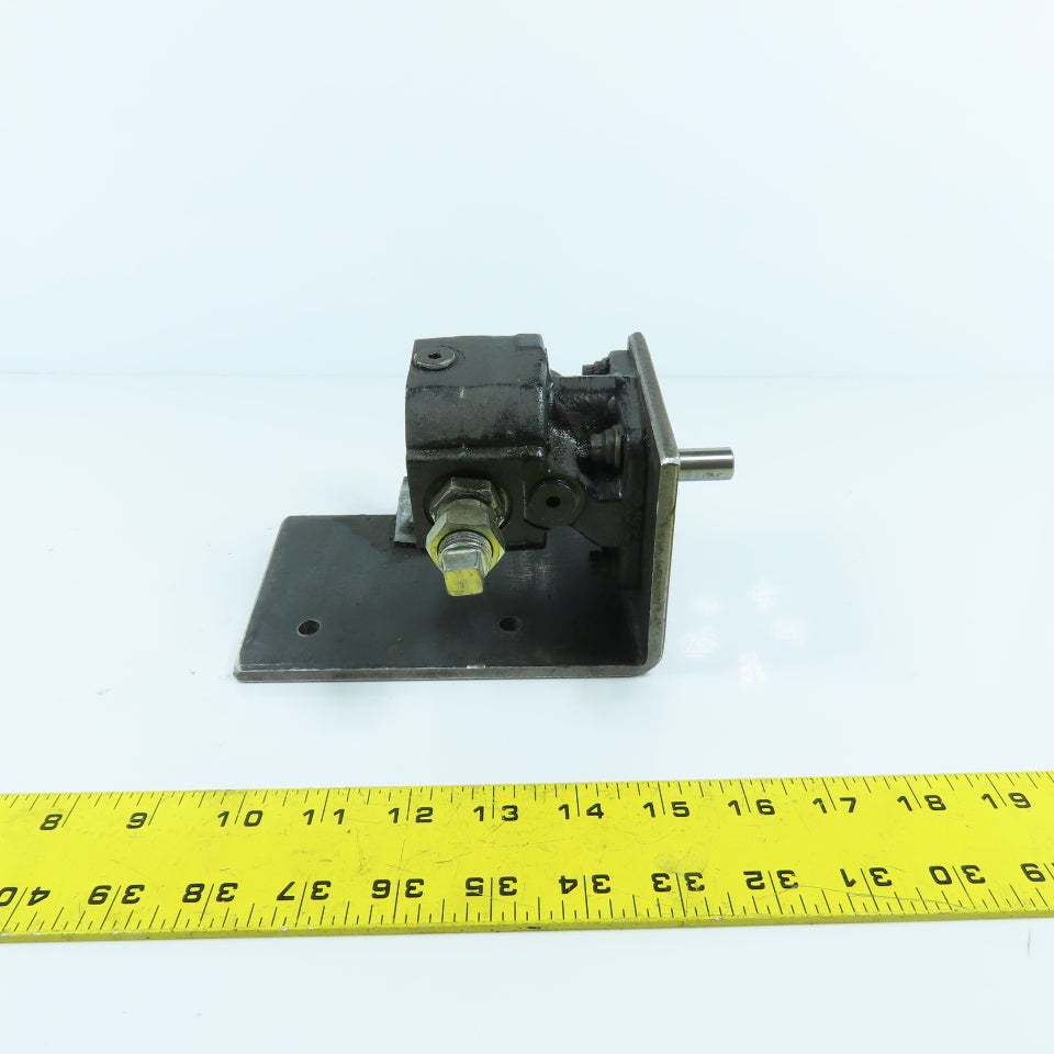 John S Barnes 4F653A Hydraulic Pump 1/2" Shaft