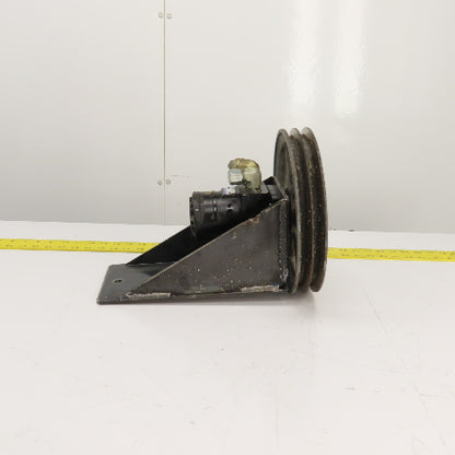 Char-Lynn 101 100 009 Bi-Directional Hydraulic Motor 1" Shaft 969RPM W/ Pulley