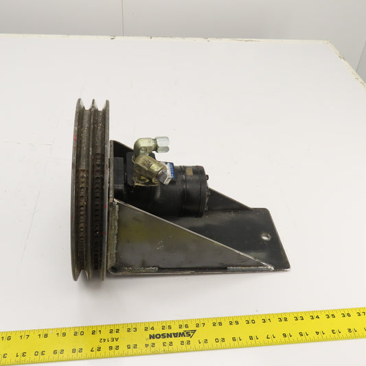 Char-Lynn 101 100 009 Bi-Directional Hydraulic Motor 1" Shaft 969RPM W/ Pulley