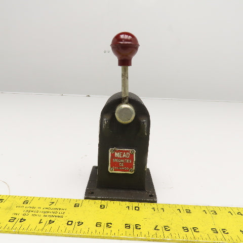 Mead Specialty Co. 3 Port 2 Position Manual Directional Air Valve 1/4" NPT