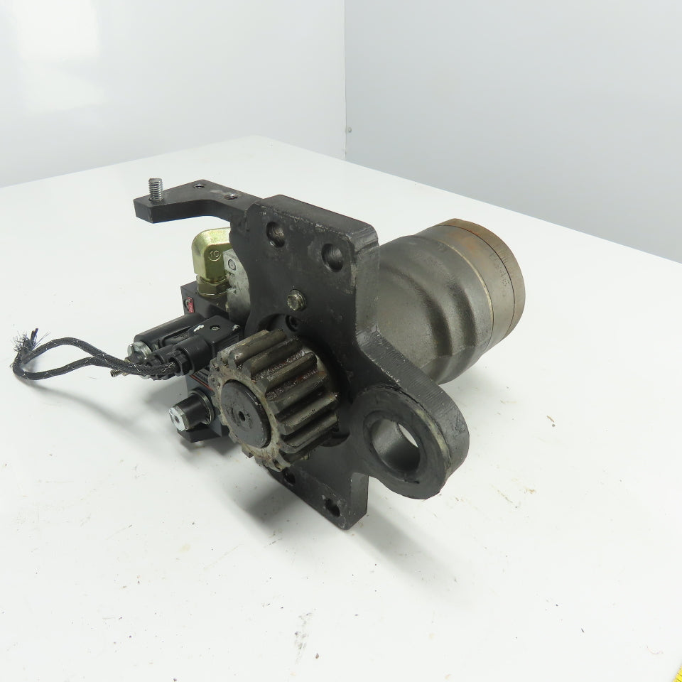 Sauer Danfoss OMR 160 EP Hydraulic Motor Drive Assembly For Yale Forklift