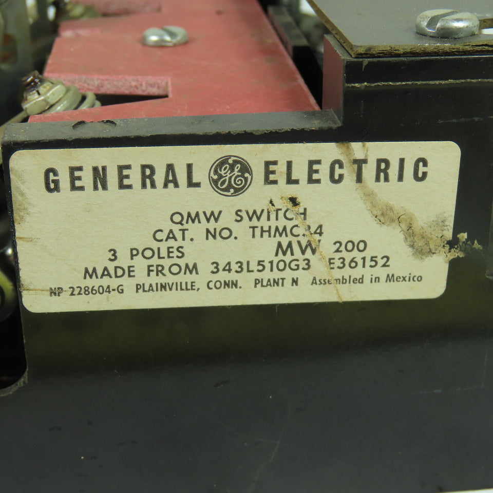 General Electric THMC34 QMW Fusible Disconnect Switch 600V 200A W/ Bottom Block