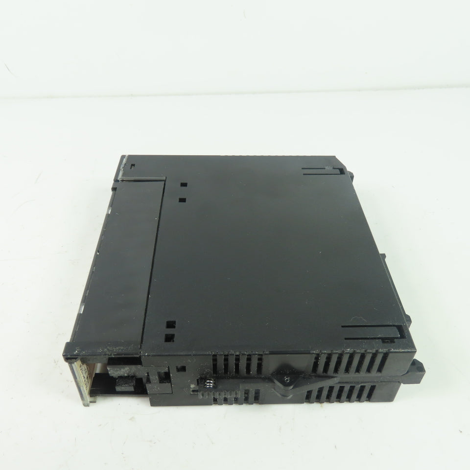 GE Fanuc IC693MDL930C 8Pt Output Relay Module 4A 24VDC 120/240VAC