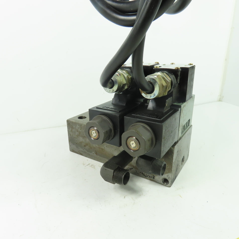 Rexroth 4WE6W-51-M0/AW100-00 2 Hydraulic Directional Valve W/ Manifold Block